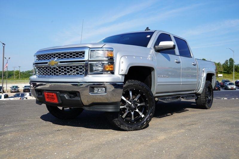 2015 Chevrolet Silverado 1500 4WD Crew Cab 143.5" LT w/1LT