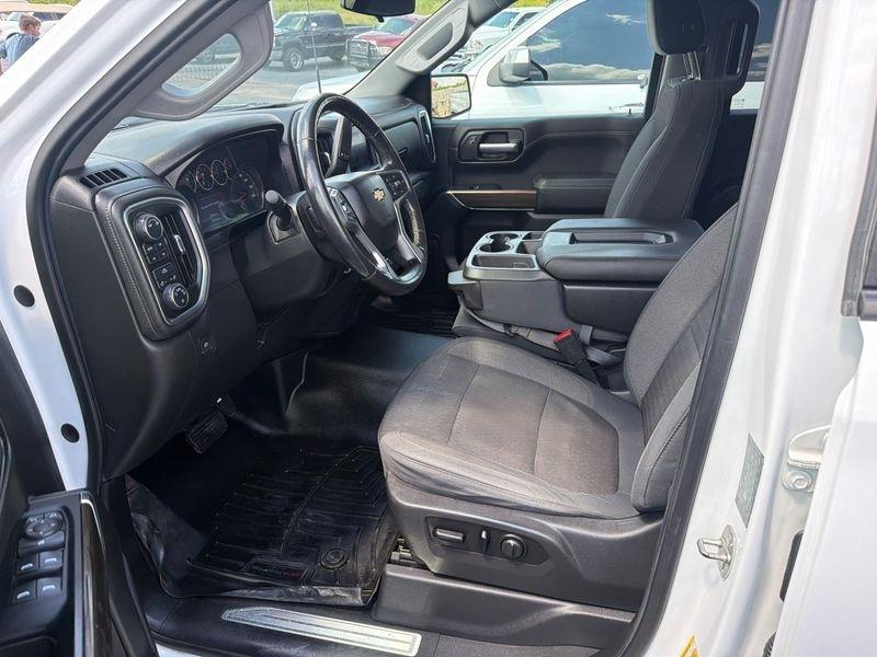 Chevrolet Silverado 1500 4WD Crew Cab 147" LT 2019