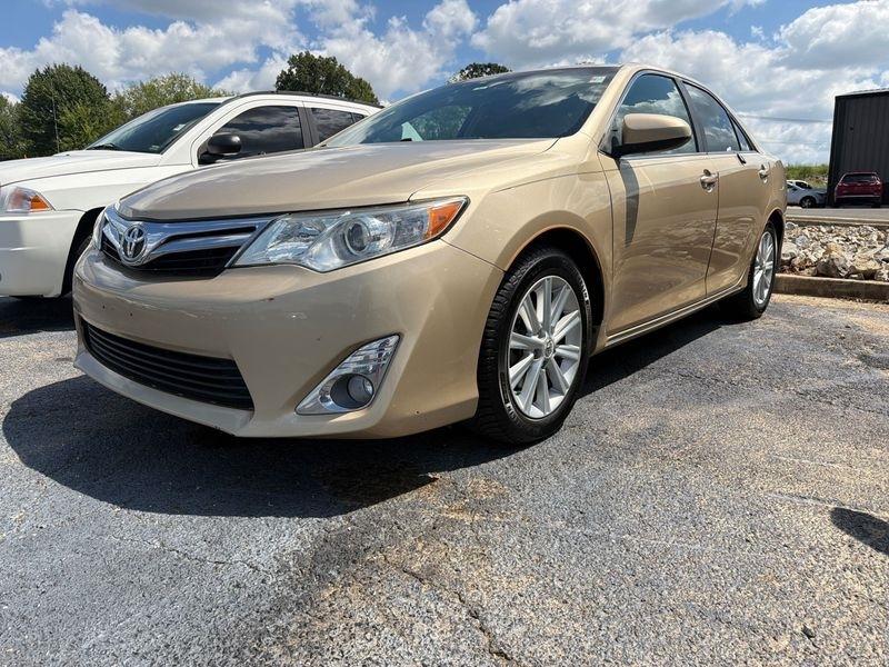 Toyota Camry 4dr Sdn V6 Auto XLE (Natl) 2012