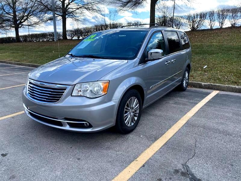 2014 Chrysler Town & Country TOURING L
