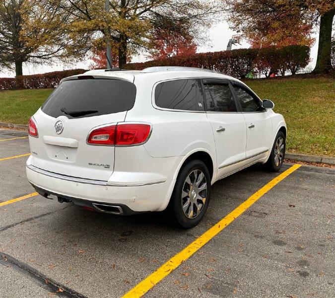 2017 Buick Enclave Leather photo 3