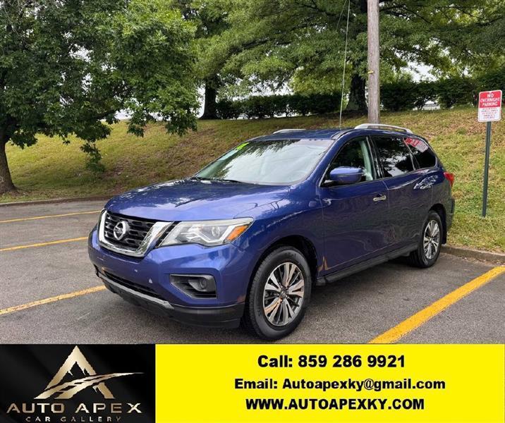 2017 Nissan Pathfinder S 4WD's photo