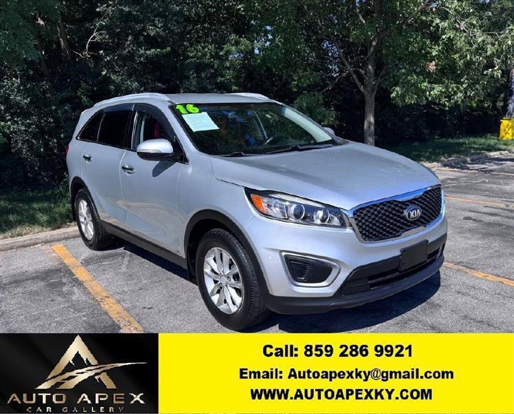 2016 Kia Sorento LX