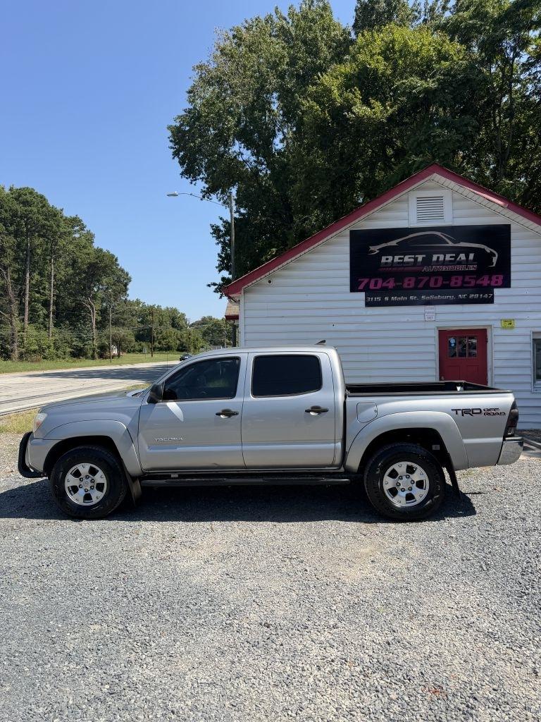 Toyota Tacoma photo 5