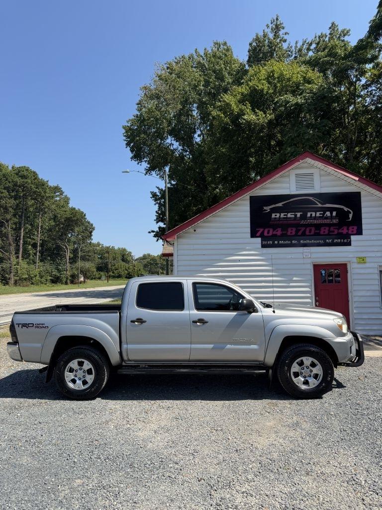 Toyota Tacoma photo 6