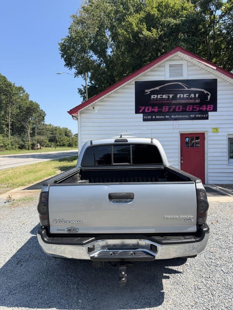 Toyota Tacoma photo 7