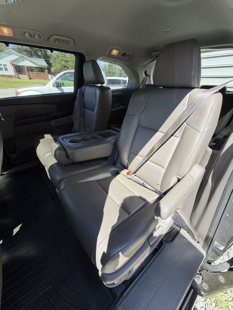 Honda Odyssey photo 11