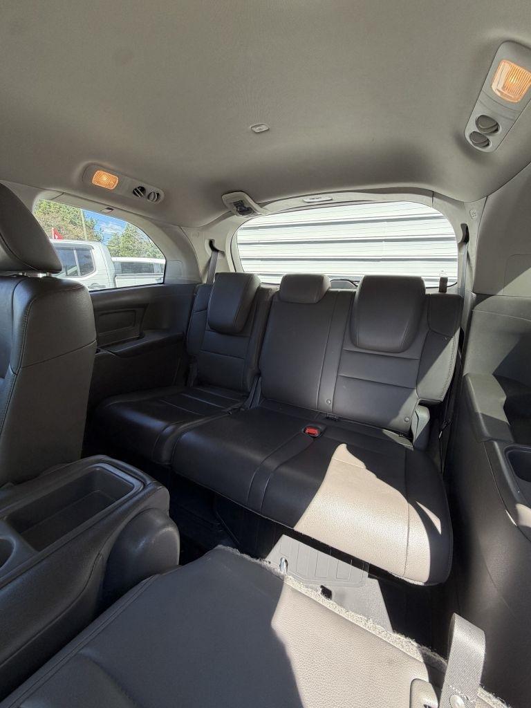 Honda Odyssey photo 12