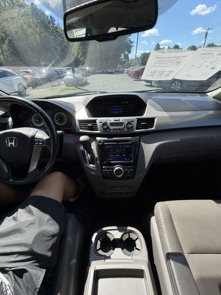 Honda Odyssey photo 14