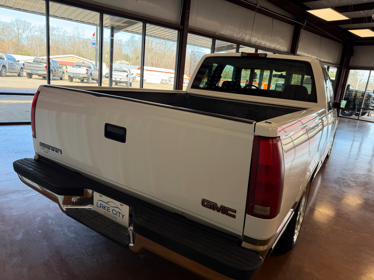 GMC Sierra C/K 1500 Ext. Cab 6.5-ft. Bed 2WD 1998