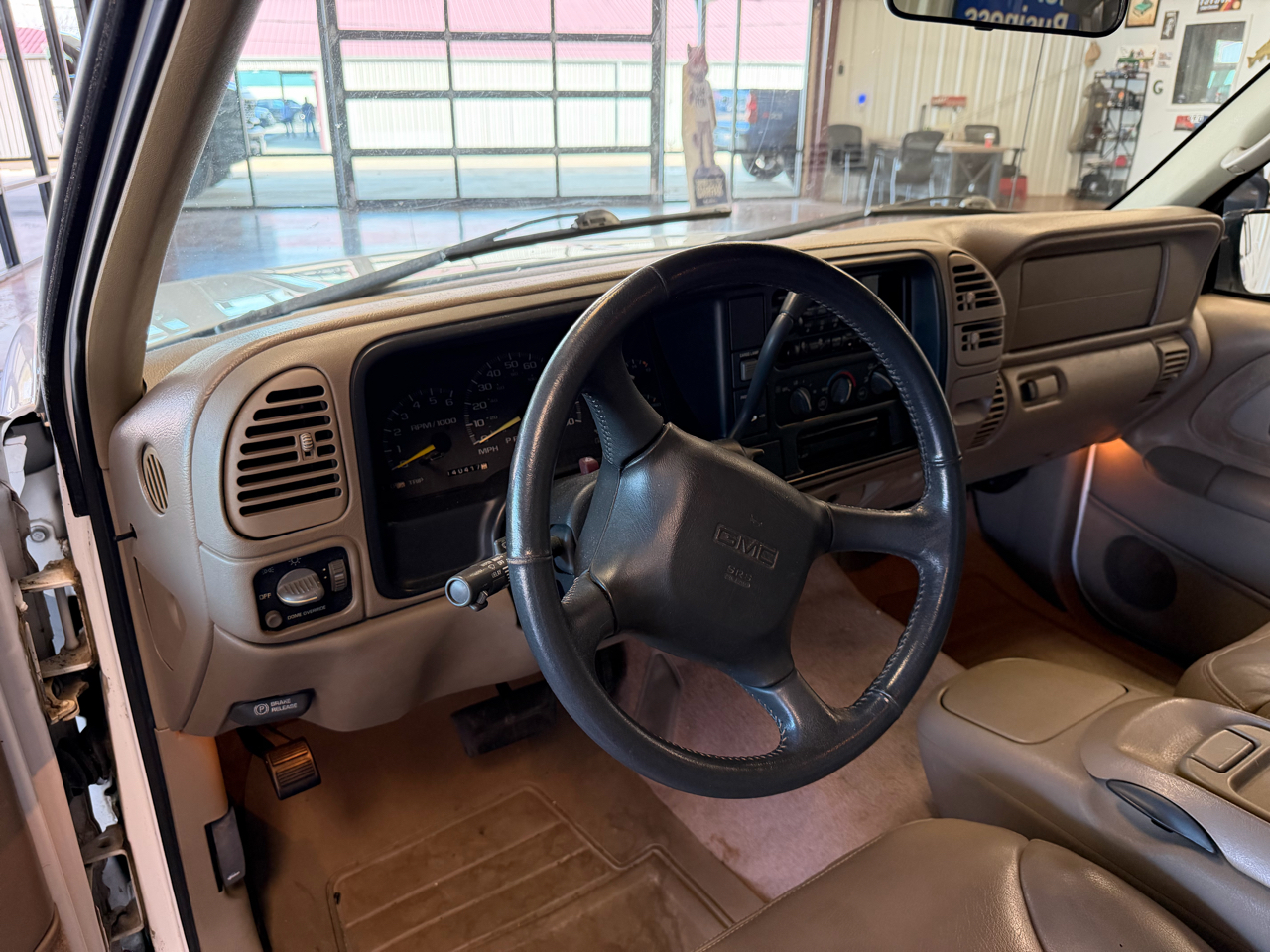 GMC Sierra C/K 1500 Ext. Cab 6.5-ft. Bed 2WD 1998