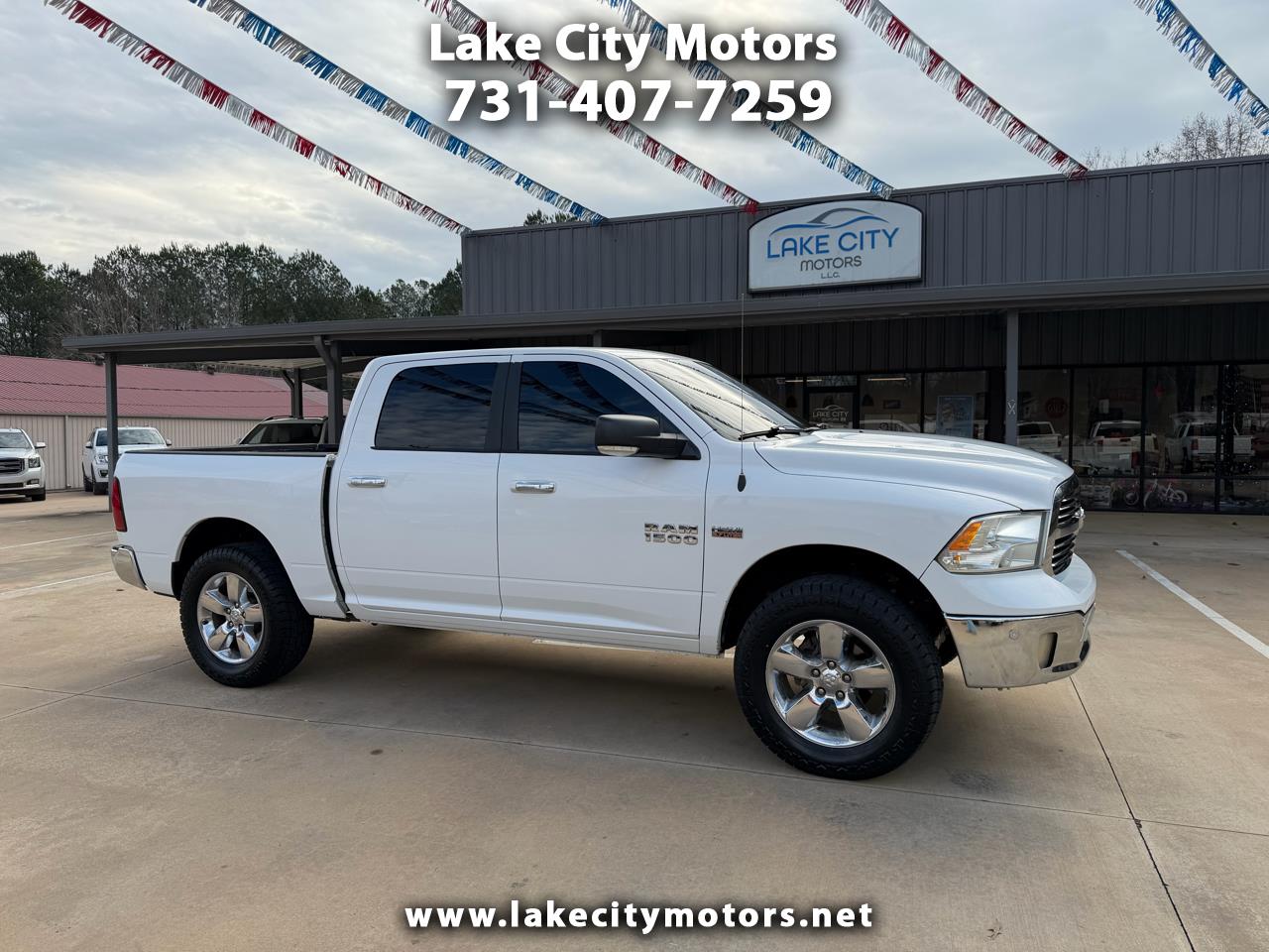 2015 RAM 1500 SLT Crew Cab SWB 4WD
