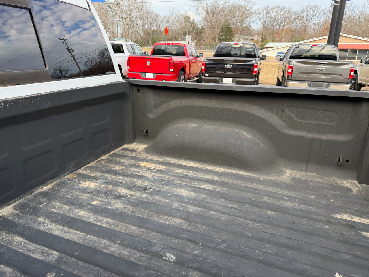 RAM 1500 SLT Crew Cab SWB 4WD 2015