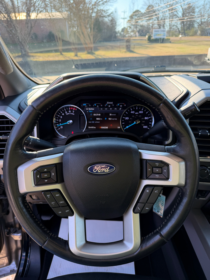 Ford F-250 SD Lariat Crew Cab 4WD 2020