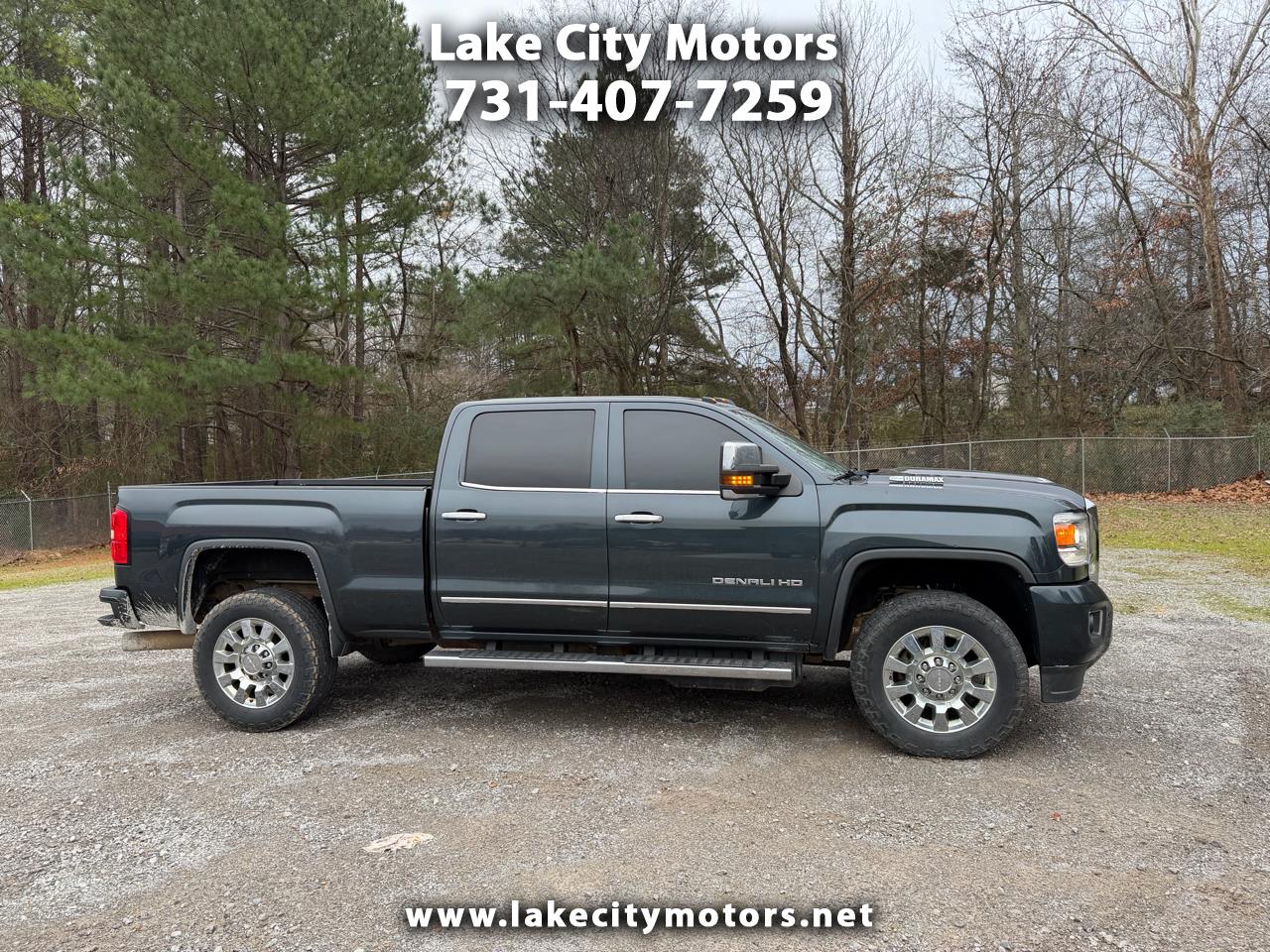2017 GMC Sierra 2500HD Denali Crew Cab 4WD