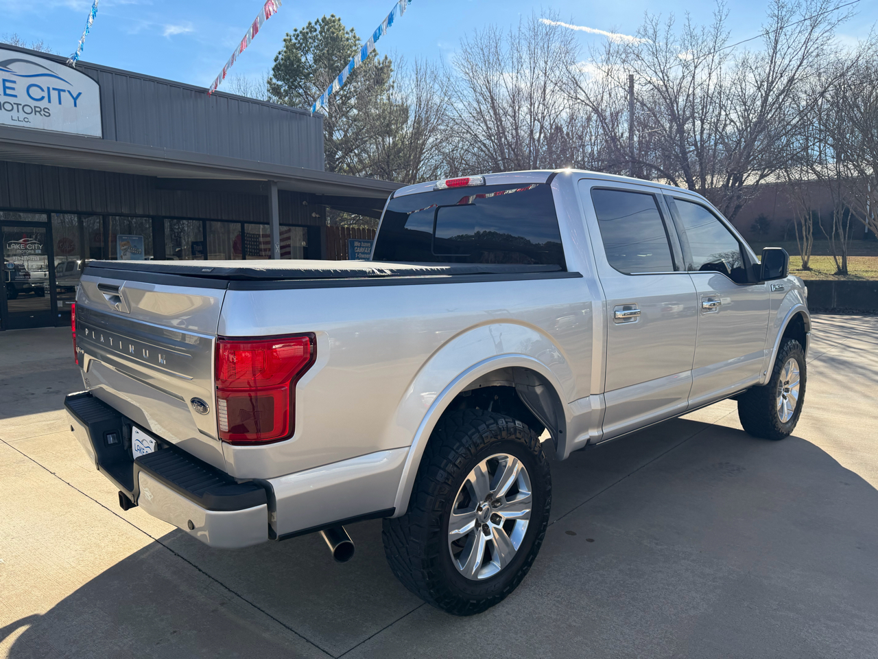 Ford F-150 Platinum SuperCrew 5.5-ft. Bed 4WD 2019