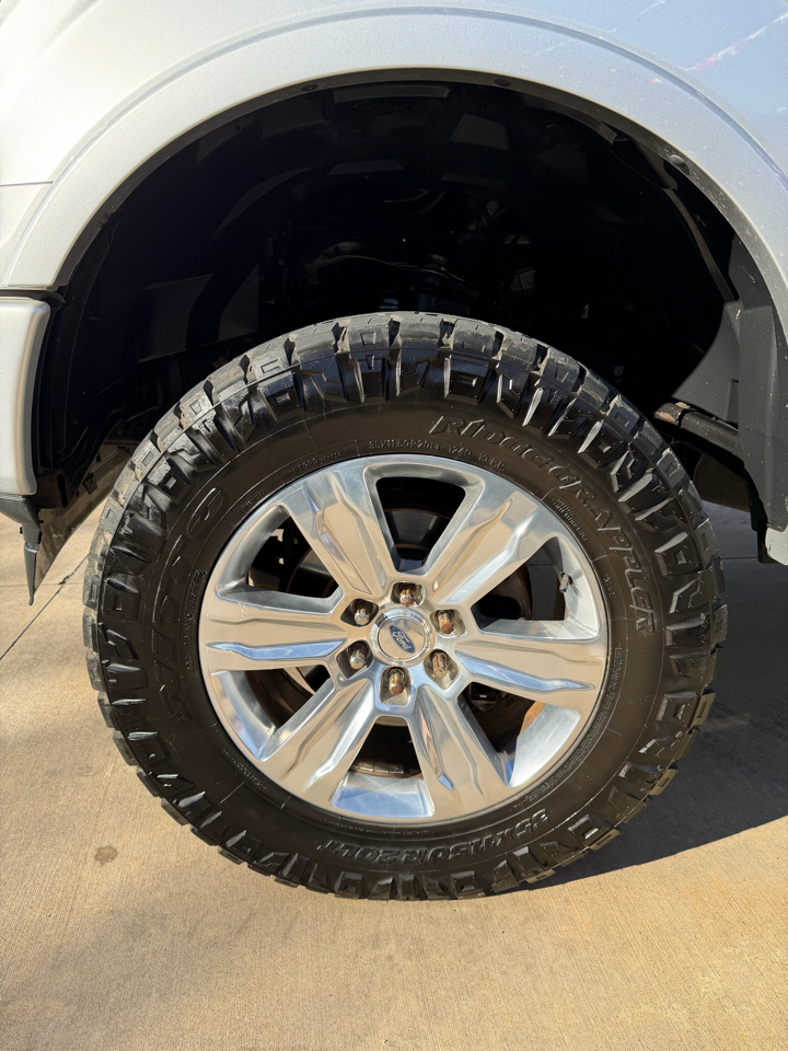 Ford F-150 Platinum SuperCrew 5.5-ft. Bed 4WD 2019