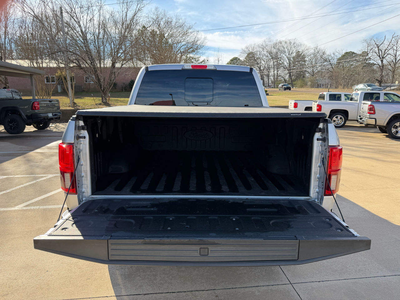 Ford F-150 Platinum SuperCrew 5.5-ft. Bed 4WD 2019