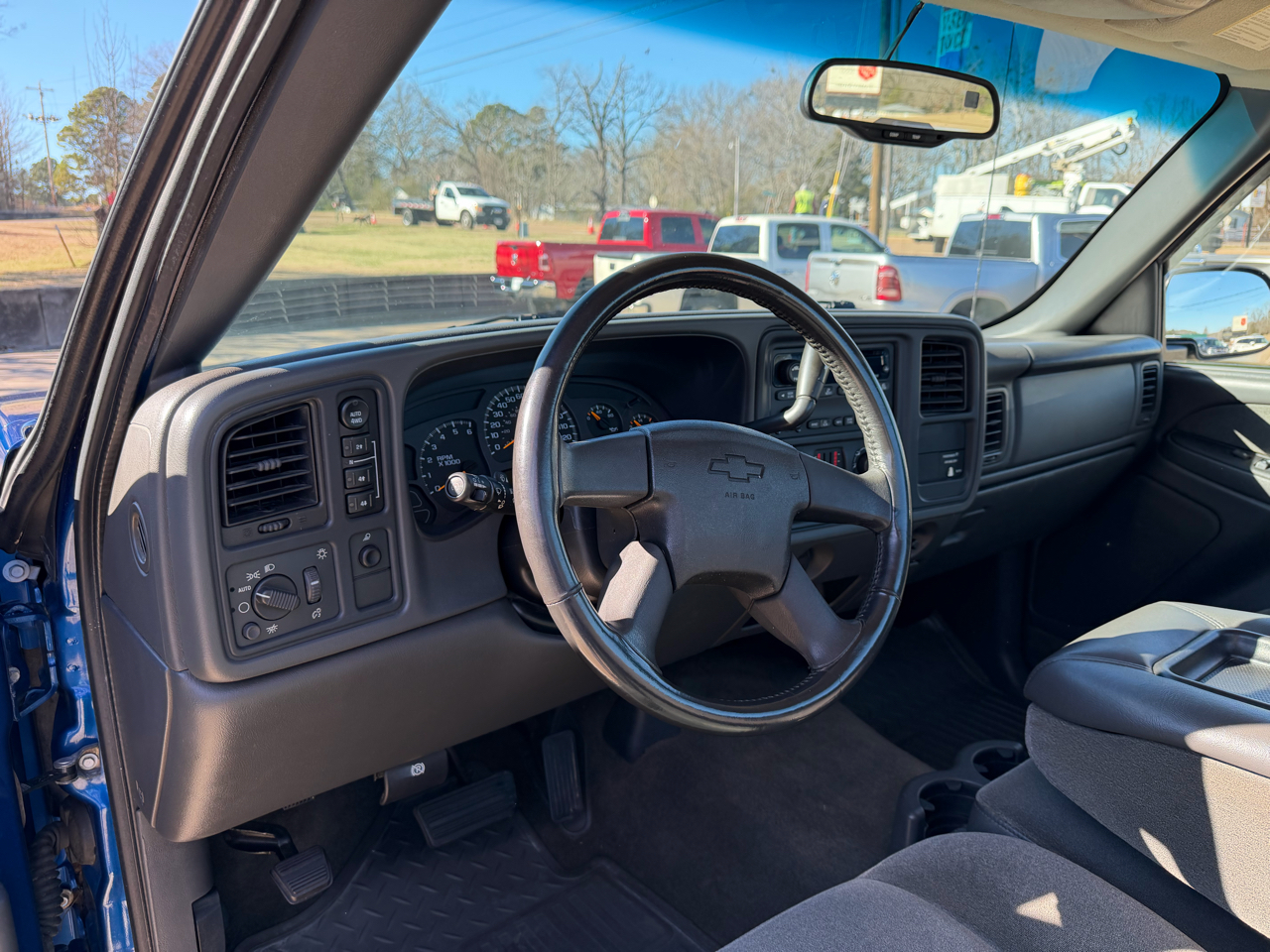 Chevrolet Silverado 1500 Short Bed 4WD 2003