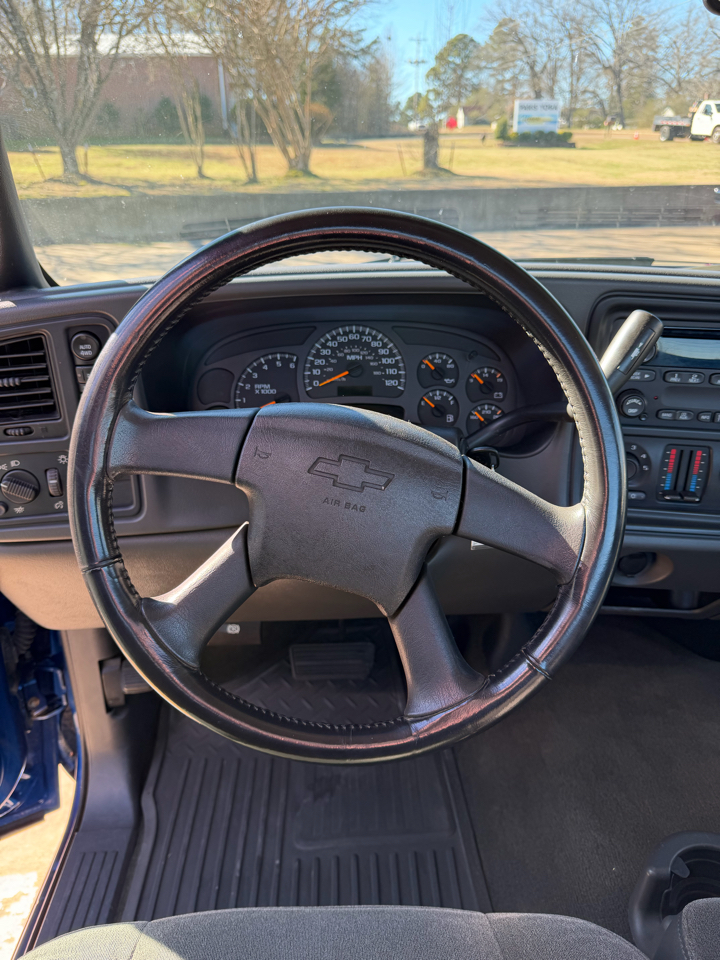 Chevrolet Silverado 1500 Short Bed 4WD 2003