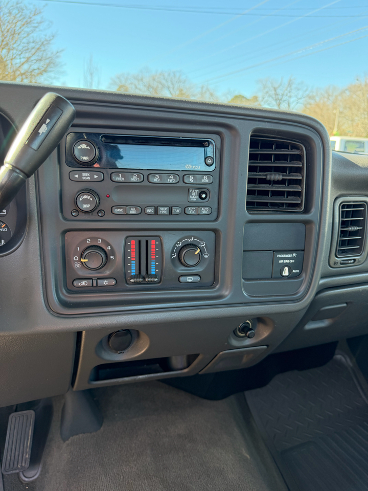 Chevrolet Silverado 1500 Short Bed 4WD 2003