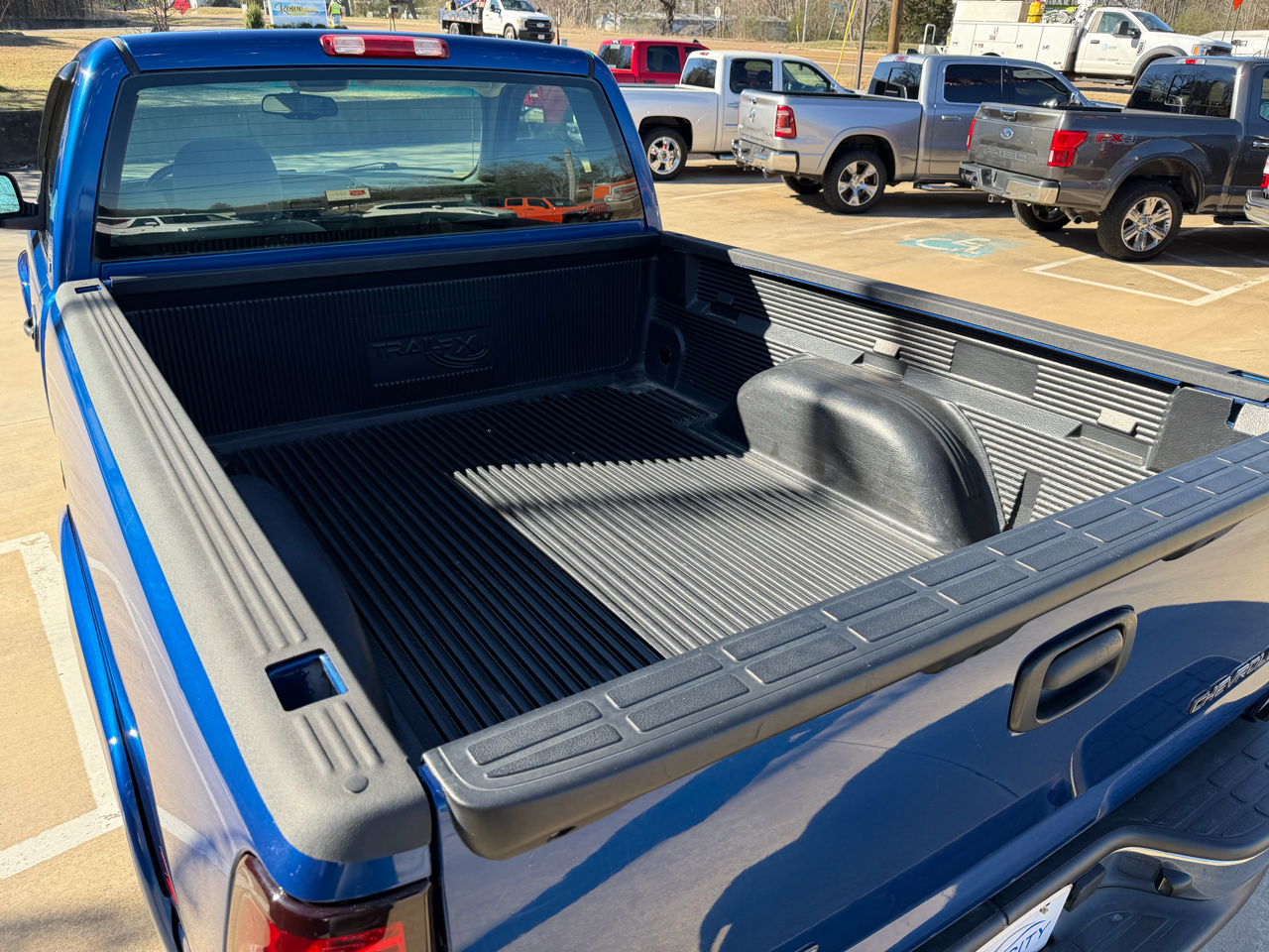 Chevrolet Silverado 1500 Short Bed 4WD 2003