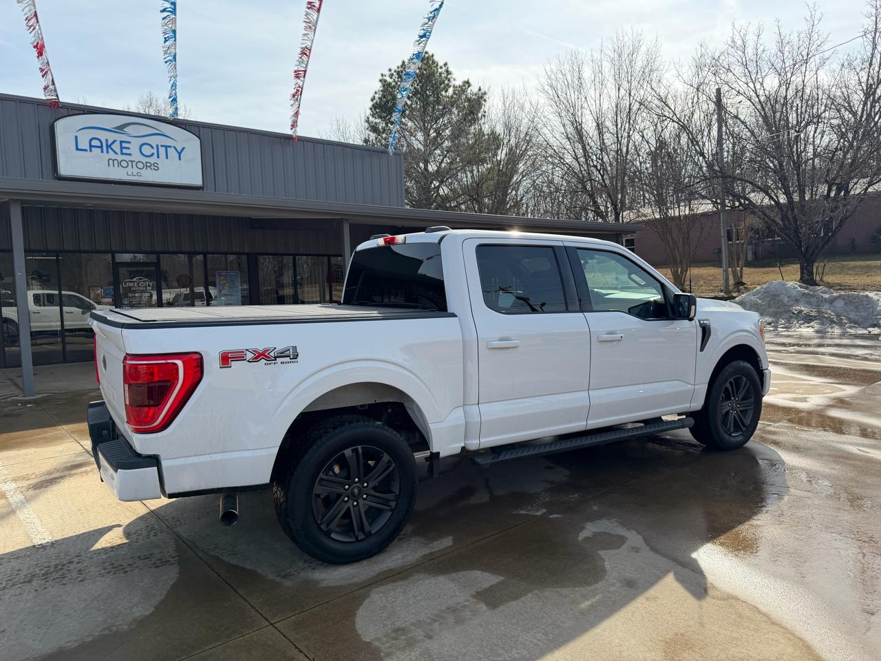 Ford F-150 XLT SuperCrew 5.5-ft. Bed 4WD 2021