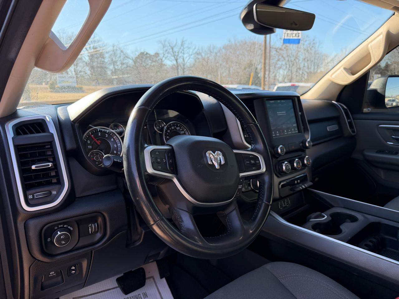 RAM 1500 Big Horn Crew Cab SWB 4WD 2020