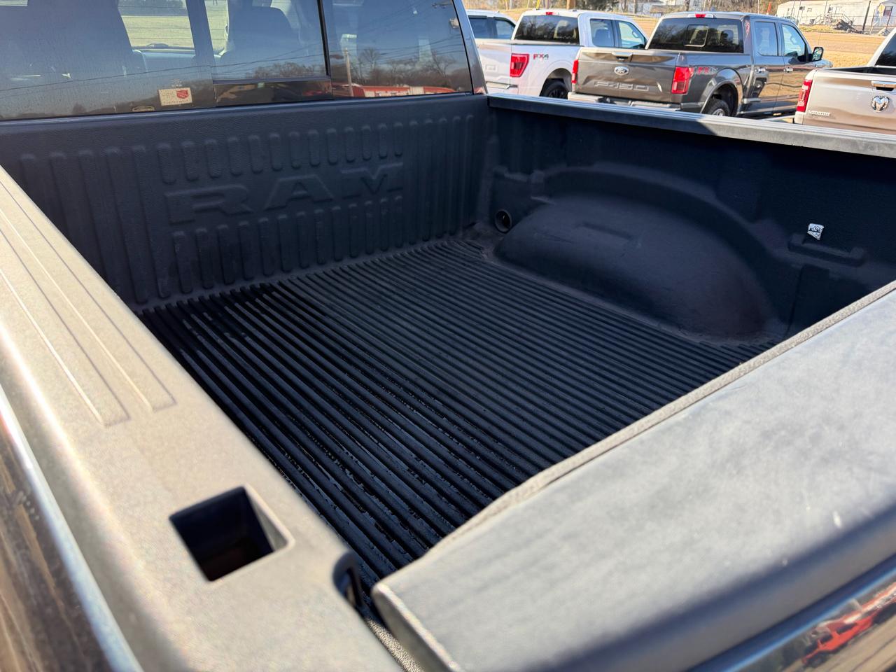 RAM 1500 Big Horn Crew Cab SWB 4WD 2020