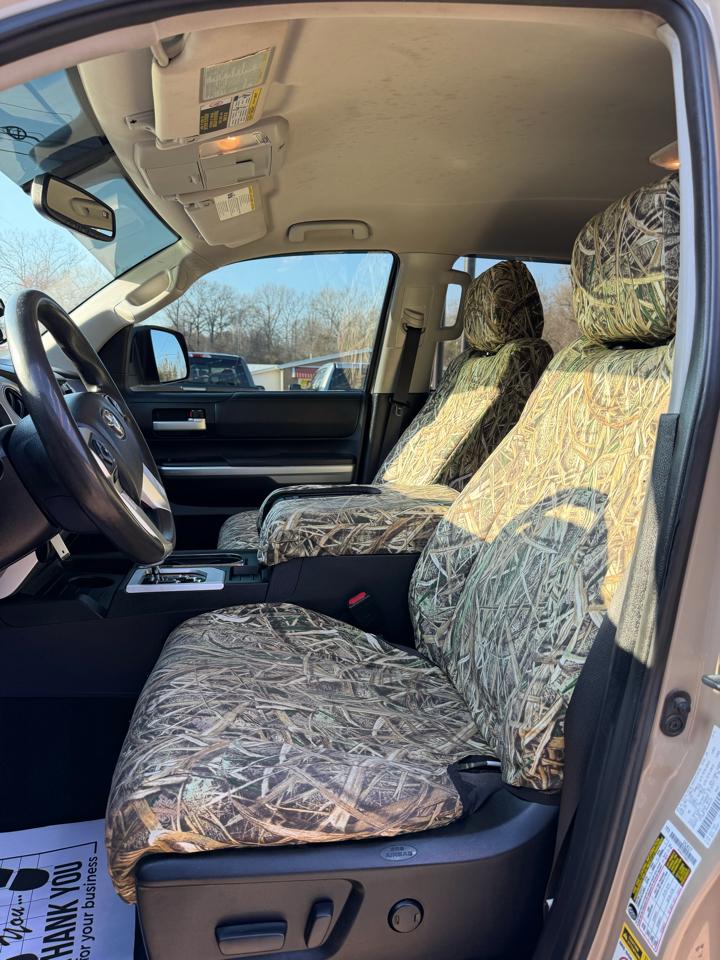 Toyota Tundra SR5 5.7L V8 FFV CrewMax 4WD 2017