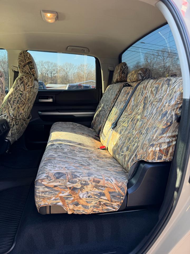 Toyota Tundra SR5 5.7L V8 FFV CrewMax 4WD 2017