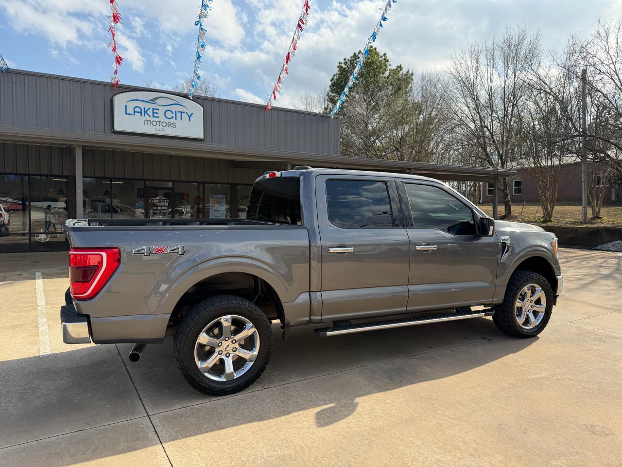 Ford F-150 XLT SuperCrew 5.5-ft. Bed 4WD 2021