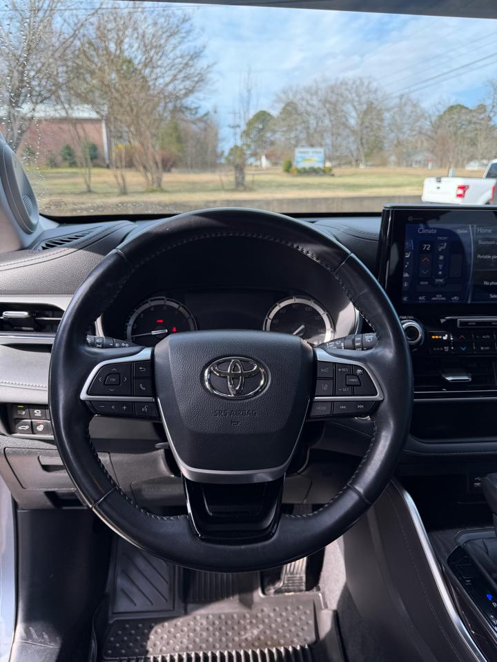 Toyota Highlander Platinum AWD V6 2022