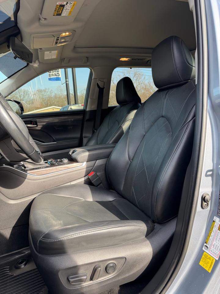 Toyota Highlander Platinum AWD V6 2022