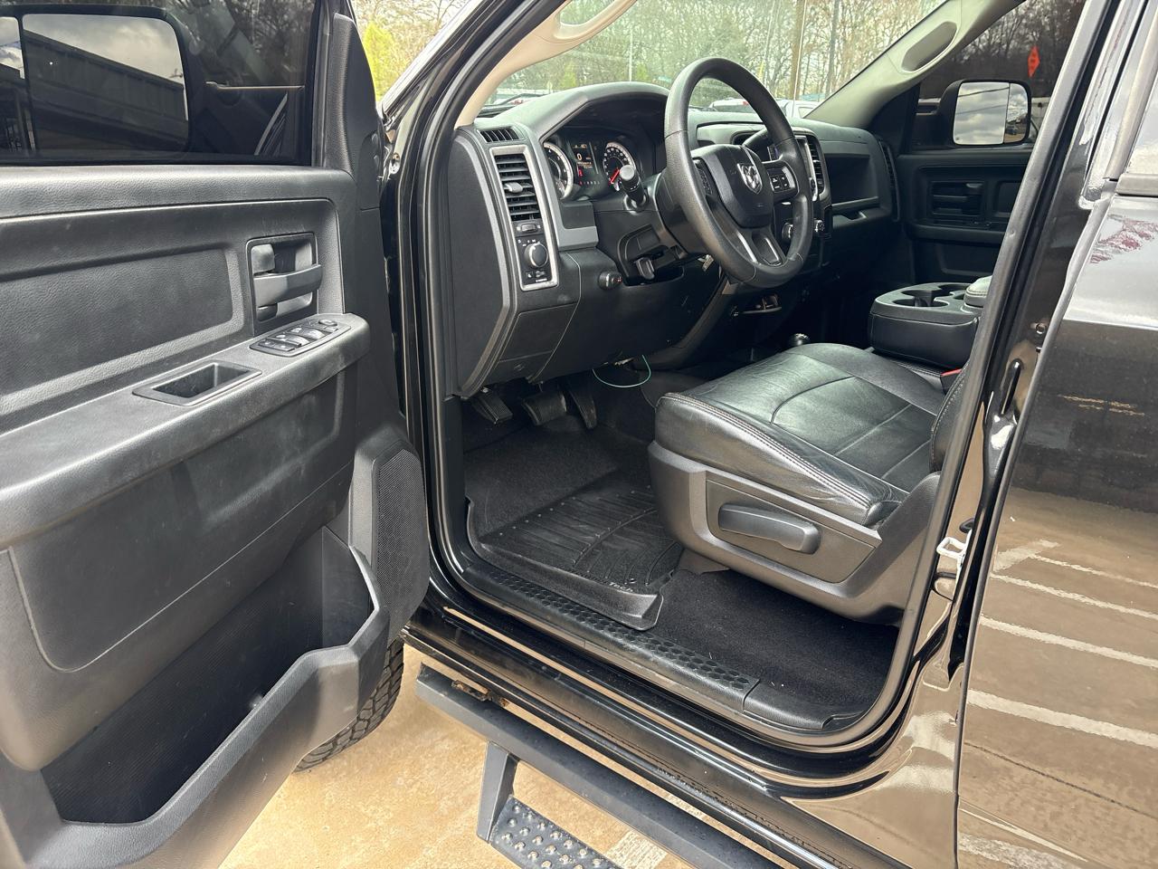 RAM 2500 Tradesman Crew Cab SWB 4WD 2018