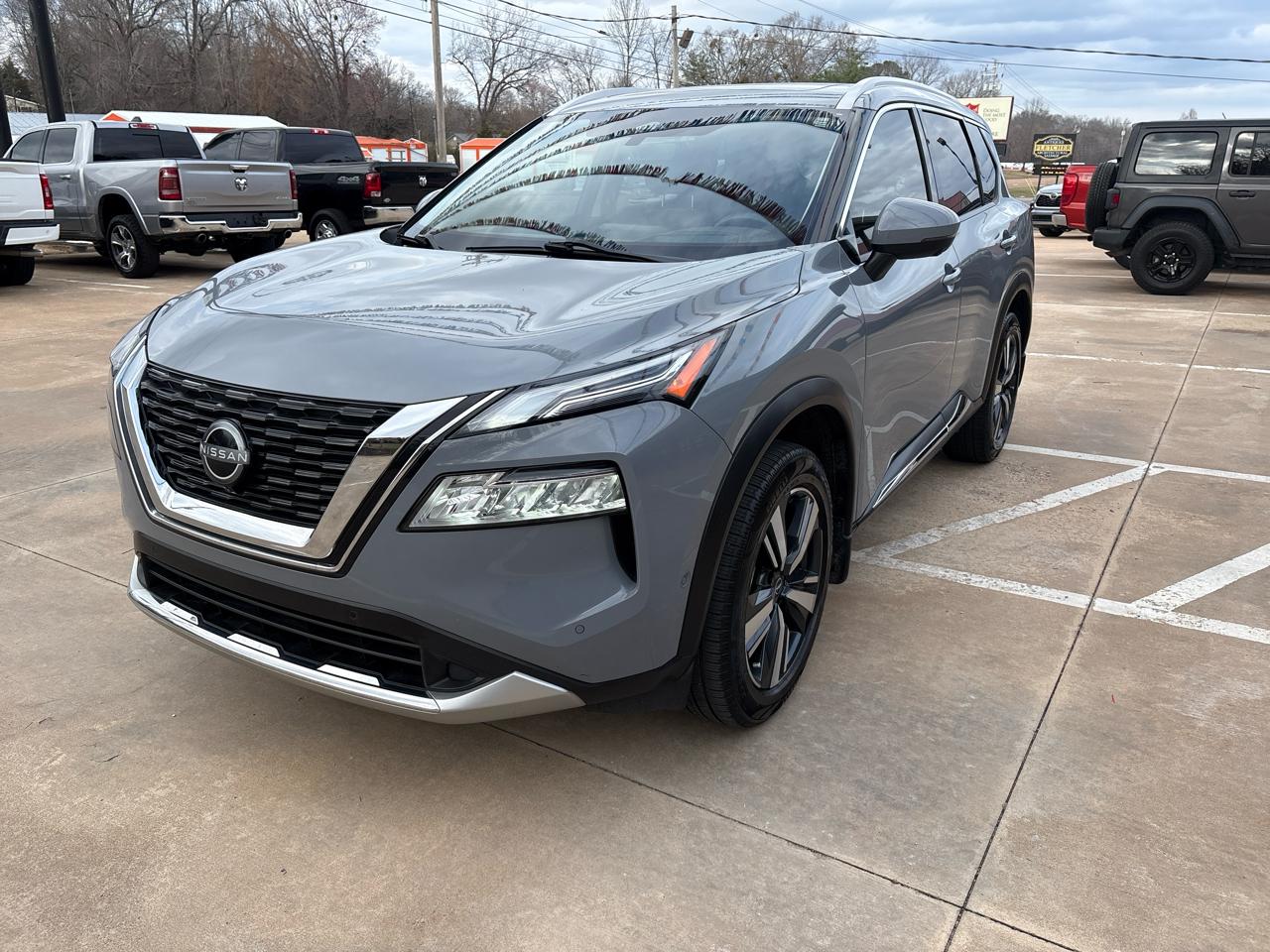 Nissan Rogue Platinum 2023