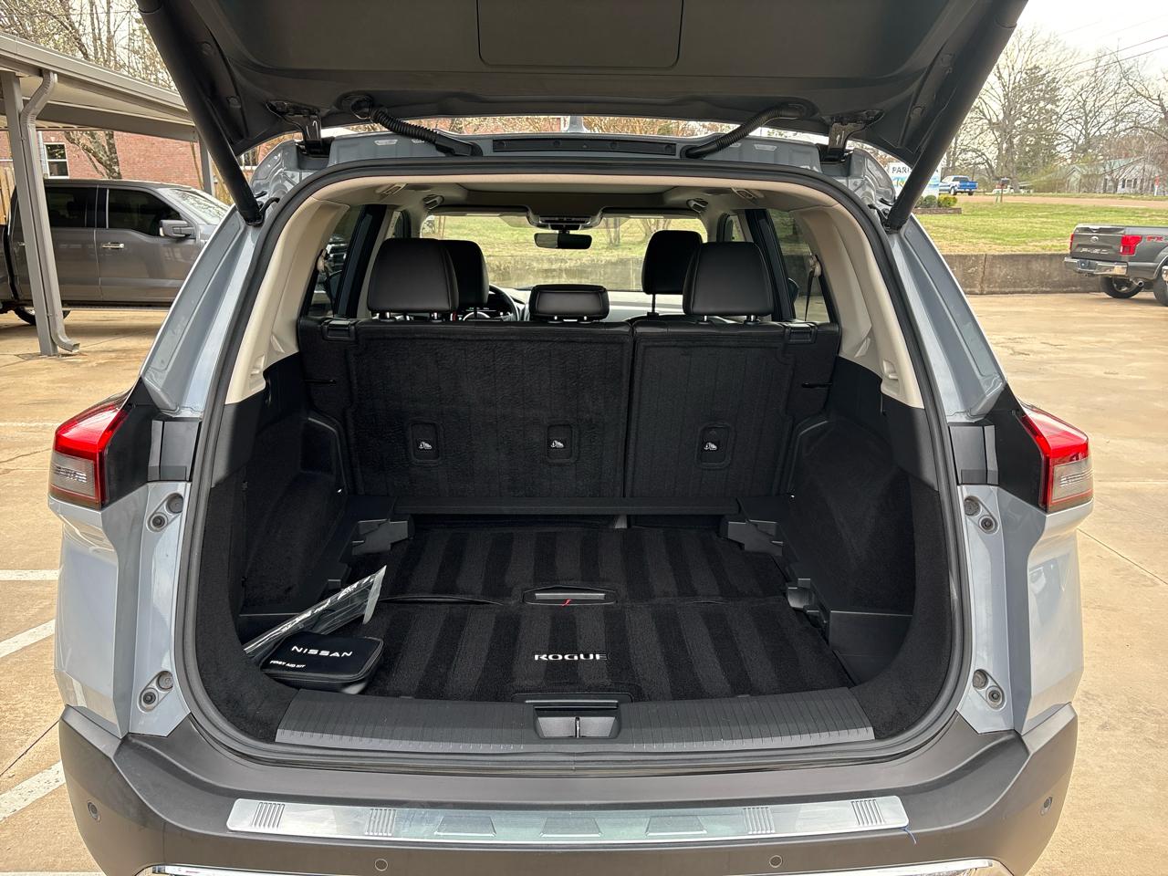 Nissan Rogue Platinum 2023