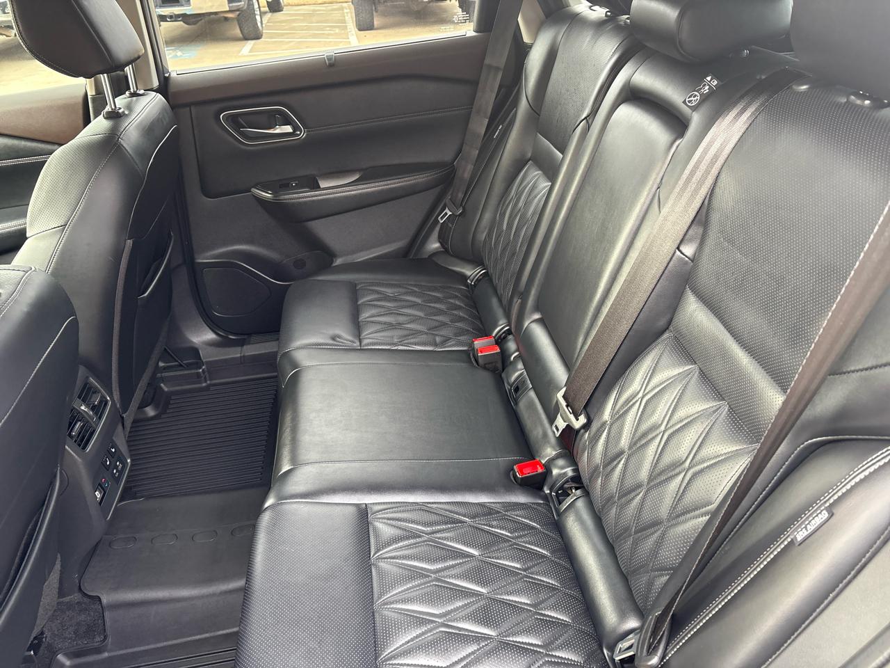 Nissan Rogue Platinum 2023