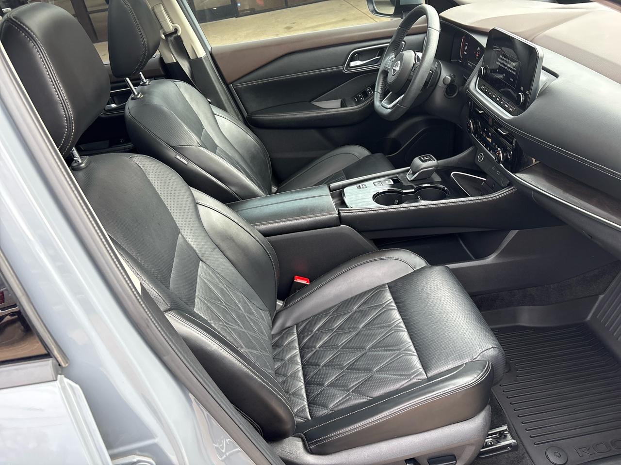 Nissan Rogue Platinum 2023