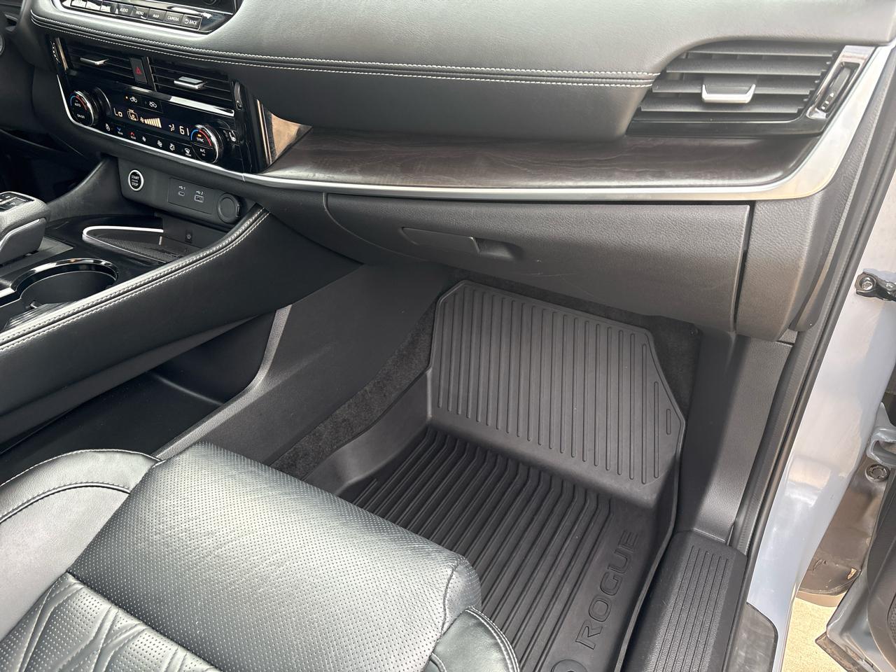 Nissan Rogue Platinum 2023