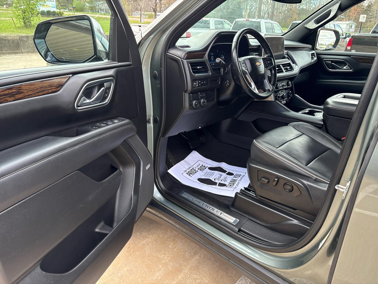 Chevrolet Suburban Premier 2023