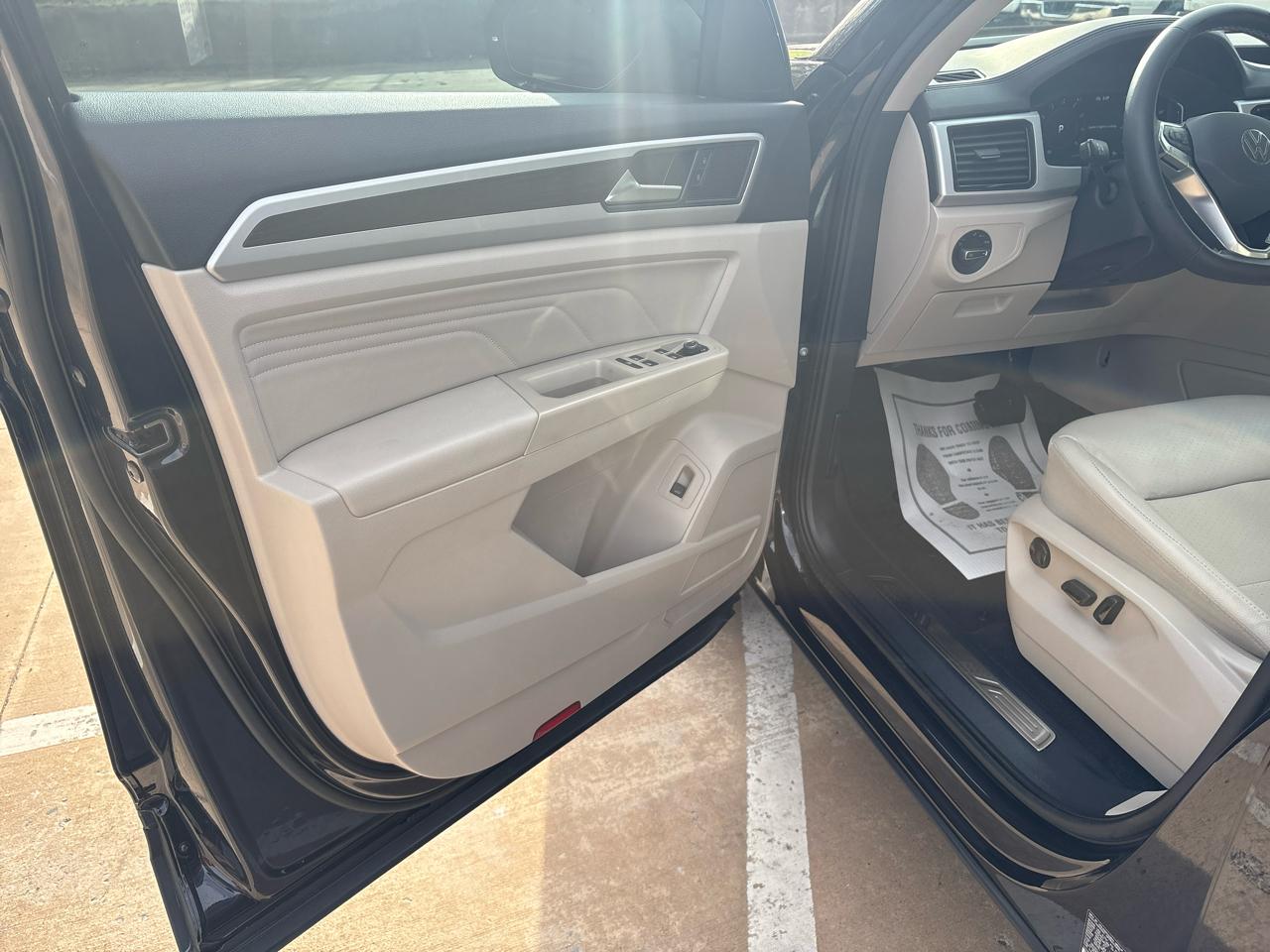 Volkswagen Atlas V6 SE w/Technology 2022