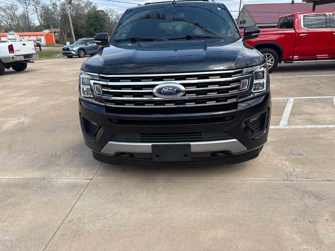 Ford Expedition XLT 4WD 2019
