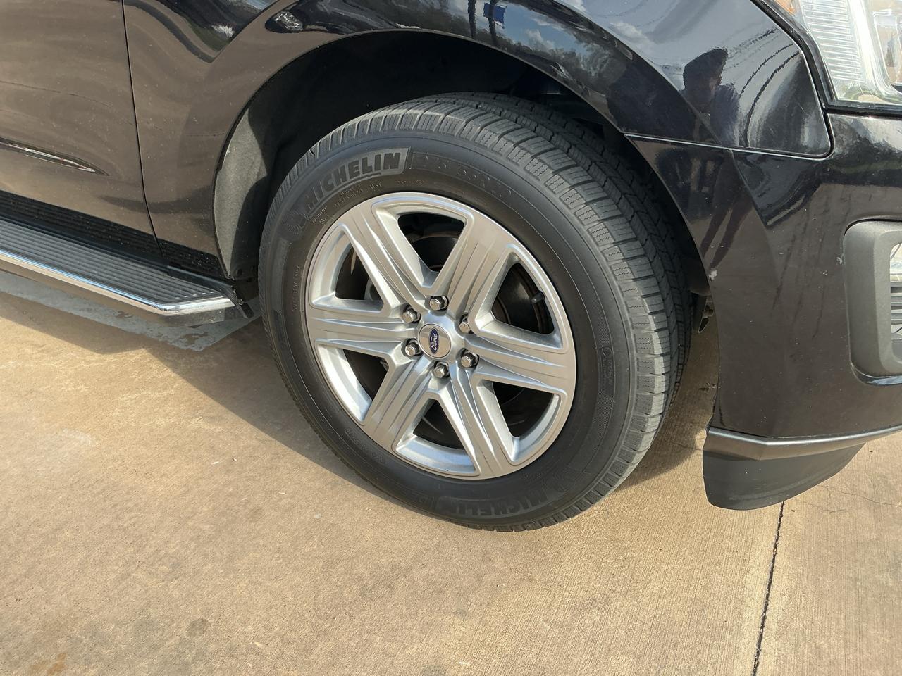 Ford Expedition XLT 4WD 2019