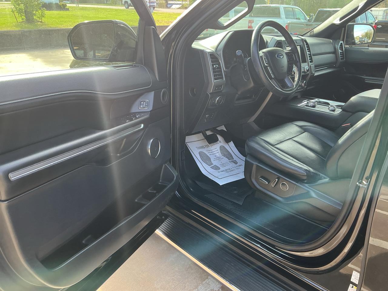 Ford Expedition XLT 4WD 2019