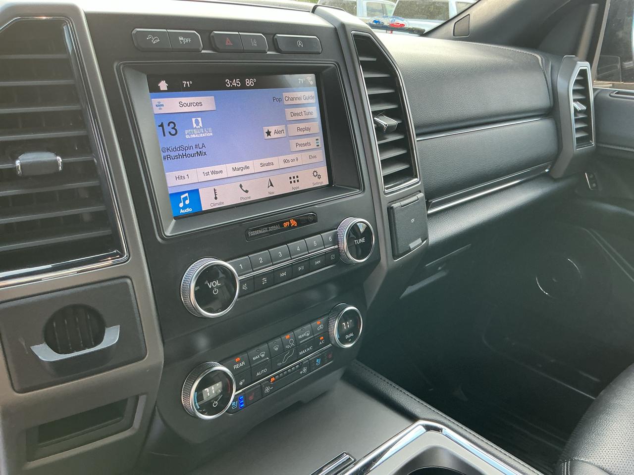 Ford Expedition XLT 4WD 2019