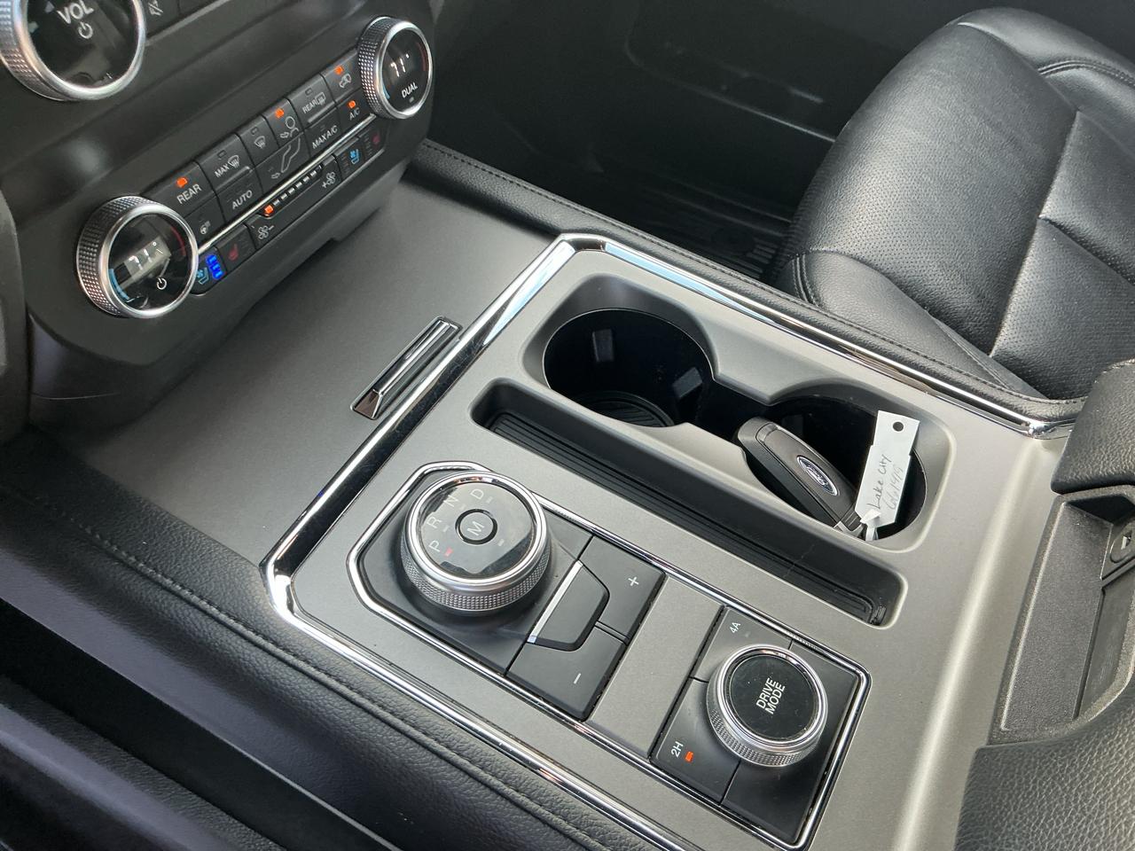 Ford Expedition XLT 4WD 2019