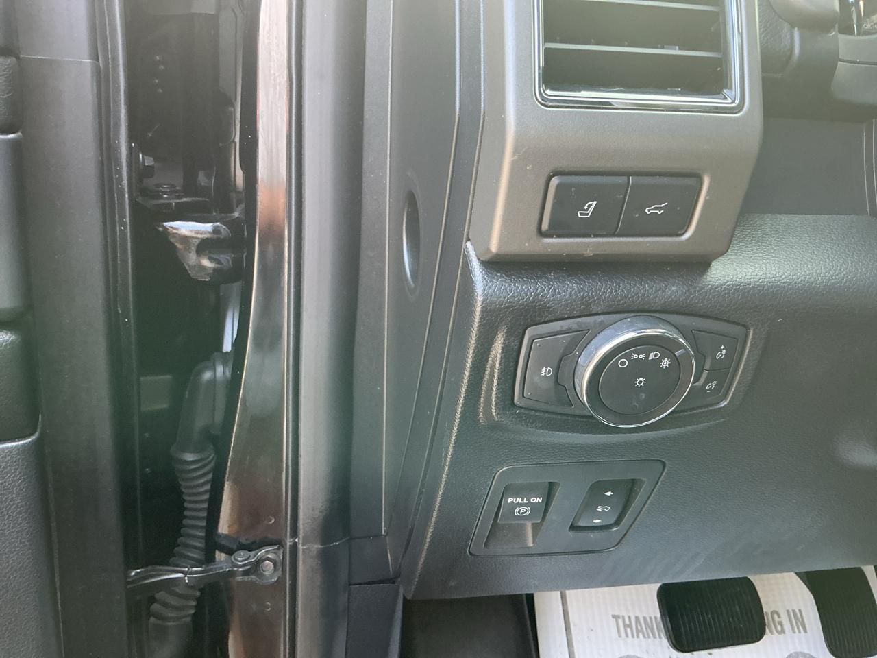 Ford Expedition XLT 4WD 2019