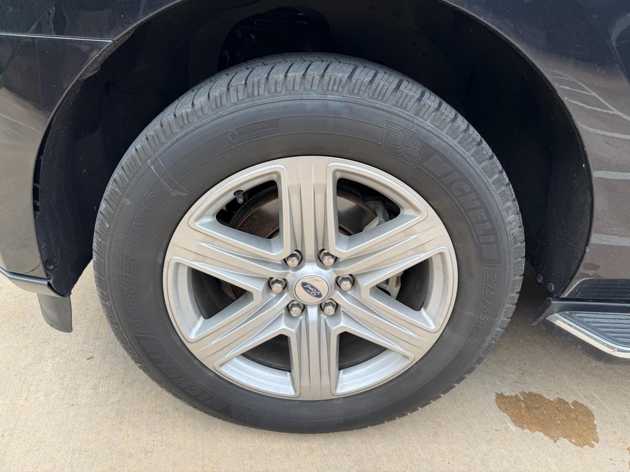 Ford Expedition XLT 4WD 2019