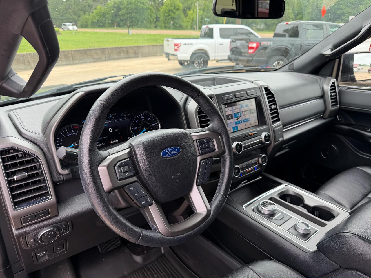 Ford Expedition XLT 4WD 2019